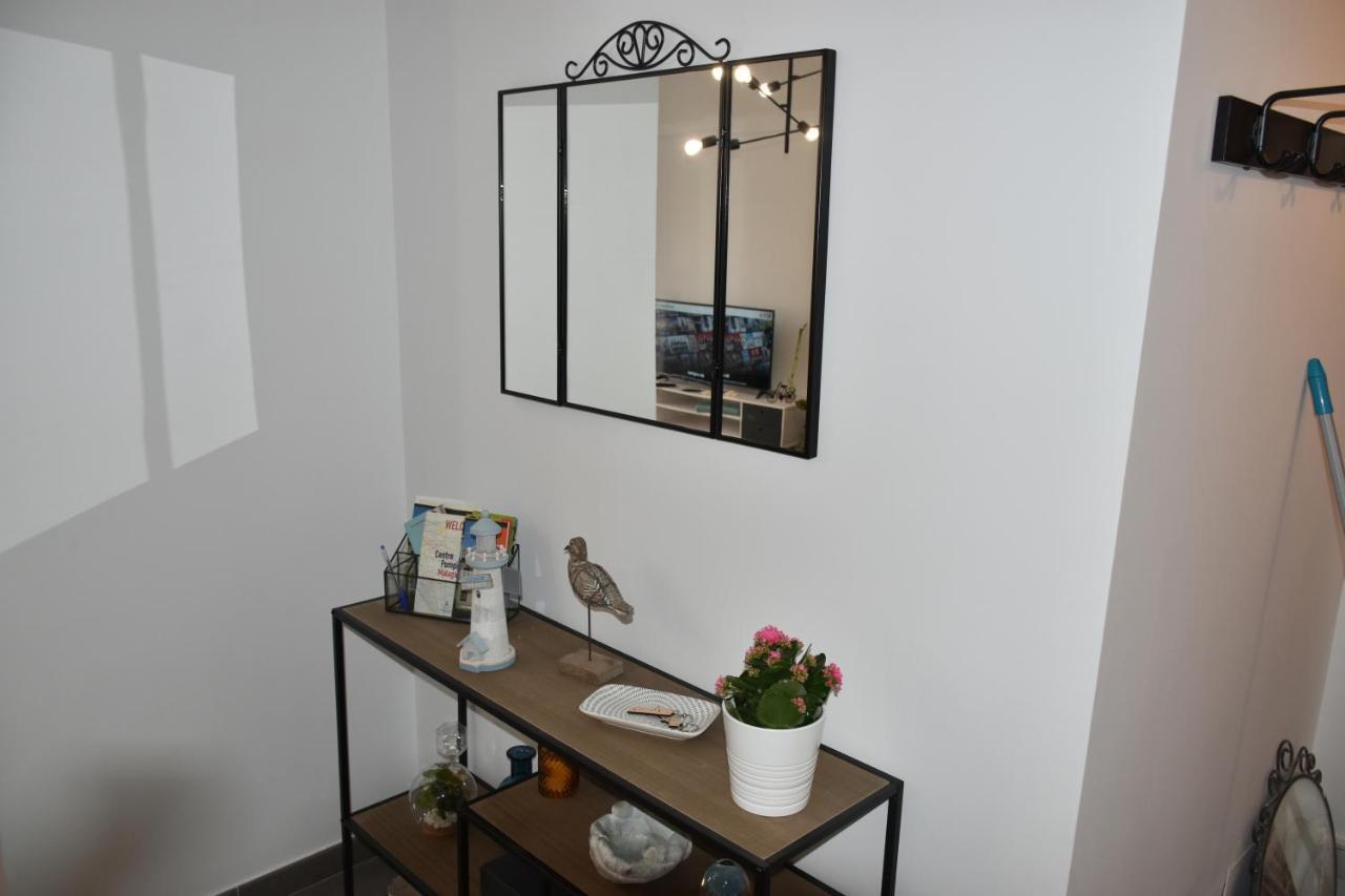 Apartment At The Beach -La Malagueta-Free Parking- Málaga Buitenkant foto