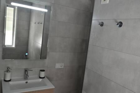 Apartment At The Beach -La Malagueta-Free Parking- Málaga Buitenkant foto